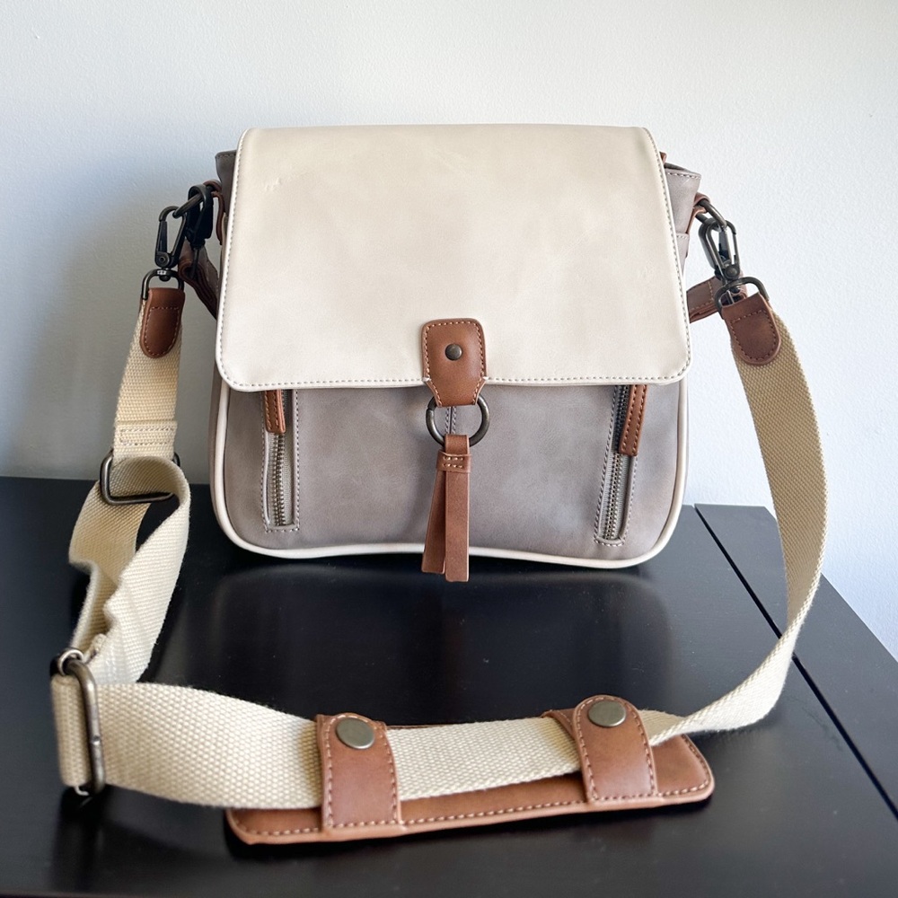 Kelly Moore Camera Bag - Luna 3.0